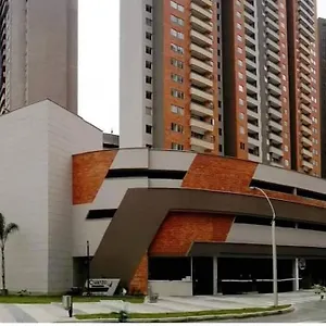 Confortable Apartamento Familiar 아파트 메딜린