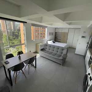 Appartement Cozy In The Heart Of El Poblado, Free Parking, 24/7 Security