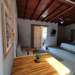 Appartement Loft A Media Cuadra De La Estacion Floresta Medellín