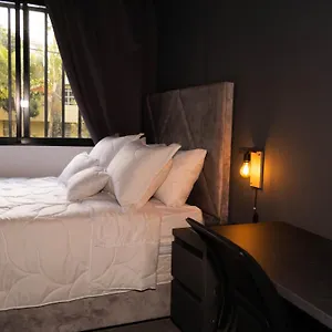 200 Comodo Aparta-estudio Laureles 아파트 *