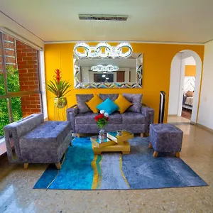 Floor W/balcony In El Poblado