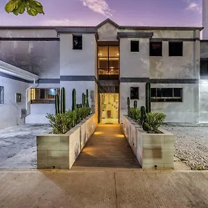 Holiday home White House Poblado *