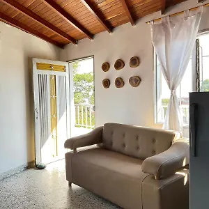 Con Hermosa Vista