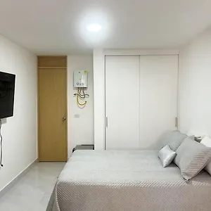 Economico En El Centro De La Ciudad 아파트 *