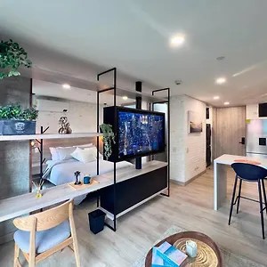 1br Near Unicentro, Upb & 2nd Parque Laureles * Medellin