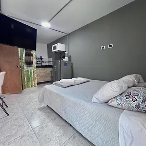 Appartement Estudio Comodo Y Belen *
