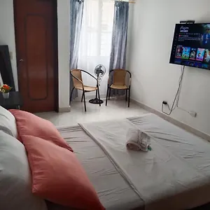 Alojamiento K&s Es Una * Medellín