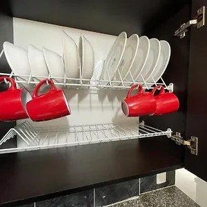 Acogedor Apartamento A 5 Minutos Del Parque Comercial El Tesoro En El Poblado 아파트