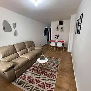 Apto Completo Moderno 1er Piso Lägenhet *
