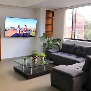 Penthouse W/ Jacuzzi In Lleras Park * Medellin