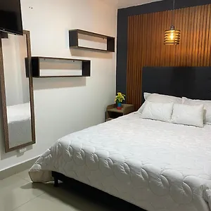 32 Confortable Apartamento Con Balcon En Laureles Estadio Apartament