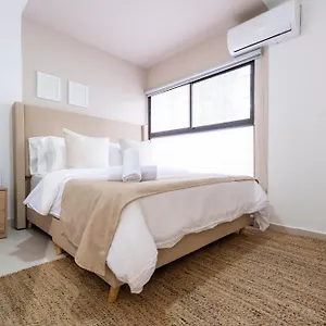 Lägenhet Cozy Located In Manila With Jacuzzi And Ac *