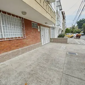 Acogedora Casa Cerca Al Estadio Vakantiehuis *