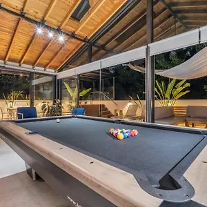 Private Sauna Jacuzzi Billiard Gym Luxury Retreat Апартаменты