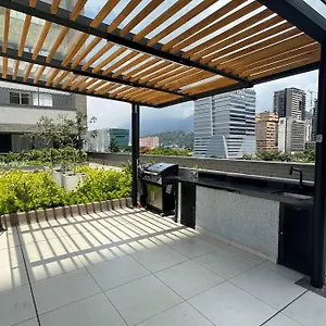 En El Poblado Ubicacion Excepcional * 메딜린