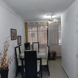 Casa En Cerca Estadio Barrio La America בית נופש מדיין