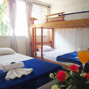 Art City Hostel *