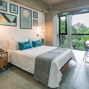 Loft 32 شقة فندقية ميديلين