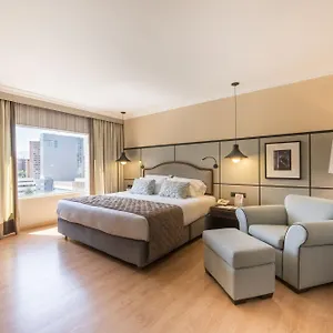 Poblado Plaza 5*