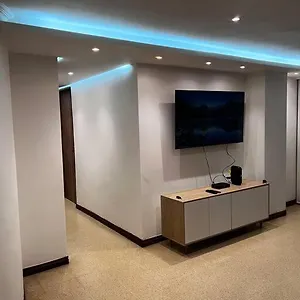 Hermoso Apartamento Para Estrenar En Laureles. 아파트 메딜린