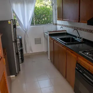 Acogedor Apartamento En Alquiler En El Poblado *
