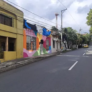 Casa Linda Medellin, Centro Pensión *