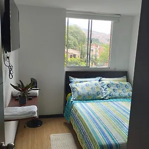 Comoda Habitacion En Apartamento Medellin