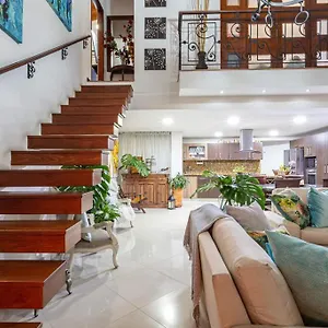 Edificio Santo Tomas By Morada Bros. ميديلين