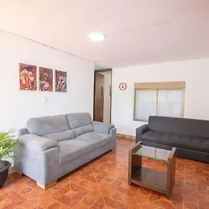 ¡casa Con Parqueadero! Hogarena Y Vacacional