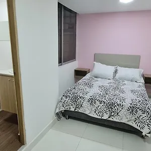 Appartement Hermosa Casa En Medellin. Cerca A Estacion Del Metro Medellín