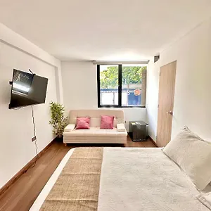 Comodas Y Modernas Con Bano Privado 2 Y 3 Personas En La 70 Laureles Estadio