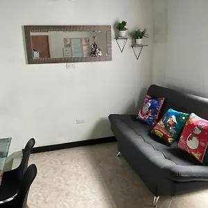 Aparta Sheila Rum i privatbostad Medellín