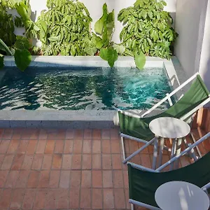 Antipoda Boutique Hotel