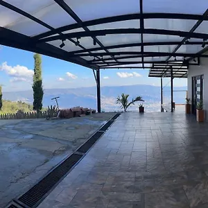 La Pergola, En San Cristobal * 메딜린