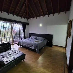펜션 Casa En Condominio En El Poblado! Ubicacion