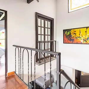 3 Story Penthouse With 2 Parking Spaces In Laureles 펜션 메딜린