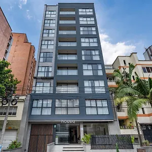 Housy Laureles Aparthotel *
