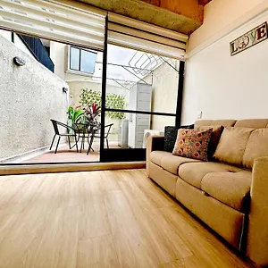 Prime Laureles Location With Air Conditioning 아파트 메딜린