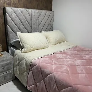 Apartamento Con Excelente Ubicacion 아파트 *