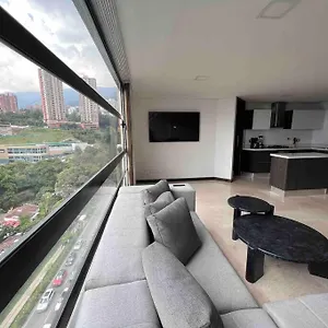 902 Luxury In Heart Of El Poblado! * ميديلين