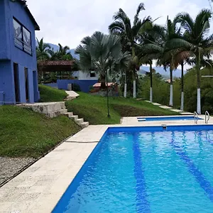 Blanco Y Negro 3* San Carlos