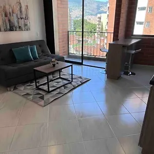 En Laureles-estadio * Medellín