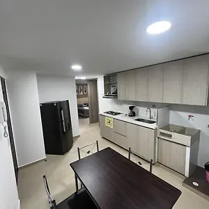 Daire Exclusivo Con Piscina Y Parqueadero 602