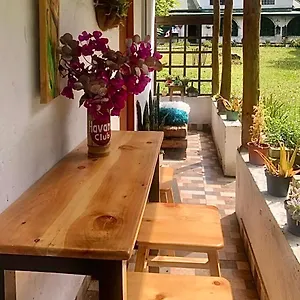 Cabana Casa Verde - Santa Elena * 메딜린
