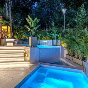 Casa Luxe - Cold Plunge, Sauna, Pool, & Jacuzzi! Medellin
