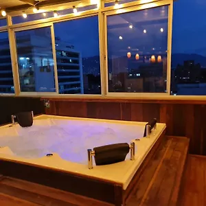 Rg33 Apartasuites 메딜린