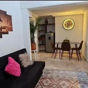 Entero A 800metros Estacion Poblado Appartement Medellín