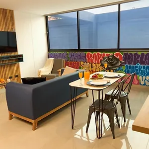 Charming Aparta-suite Stadio Rosa Negra Retreat 아파트 *