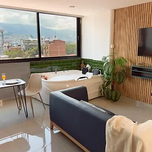 Cozy Aparta-suite Stadio Jacuzzi Rosa Negra * ميديلين