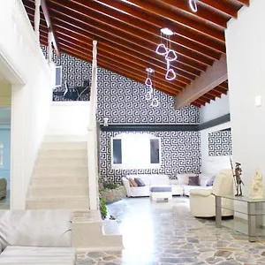 Luxury At Poblado 6 Bdrm Epic Manor